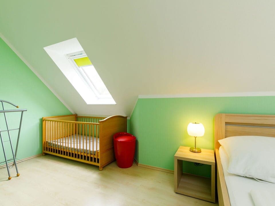 Furniture, Property, Green, Comfort, Wood, Floor, Interior Design, Flooring, Paint, Wall