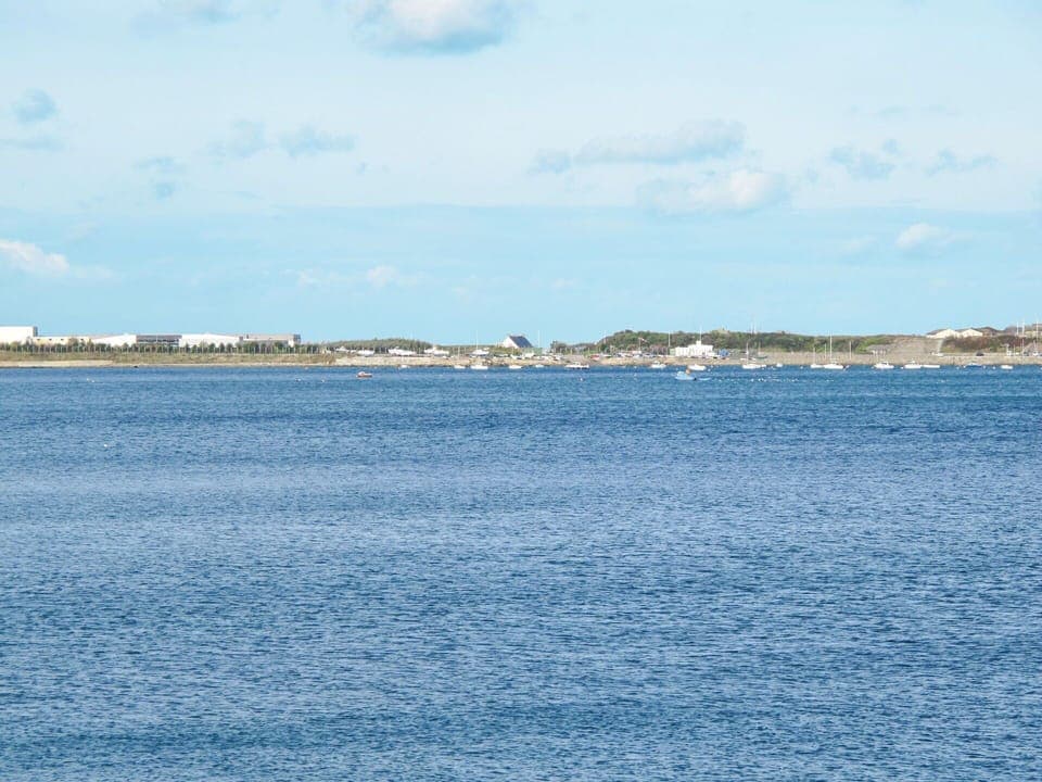 Cloud, Sky, Daytime, Property, Water, Building, Plant, Azure, Urban Design, Public Space