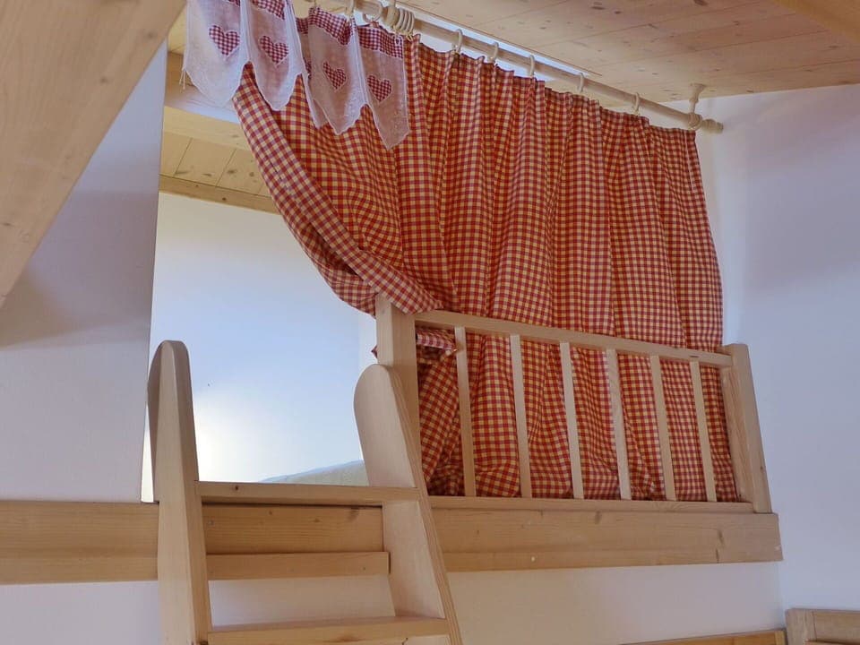 Window, Wood, Interior Design, Rectangle, Shade, Tints And Shades, Flooring, Composite Material, Hardwood