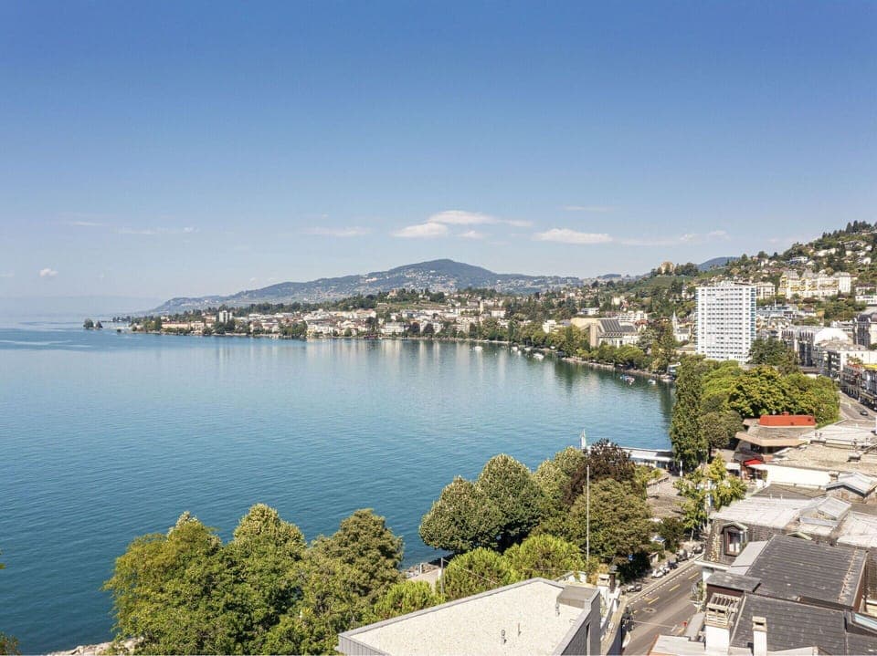 Water, Sky, Water Resources, Daytime, Building, Cloud, Azure, Plant, Tree, Coastal And Oceanic Landforms