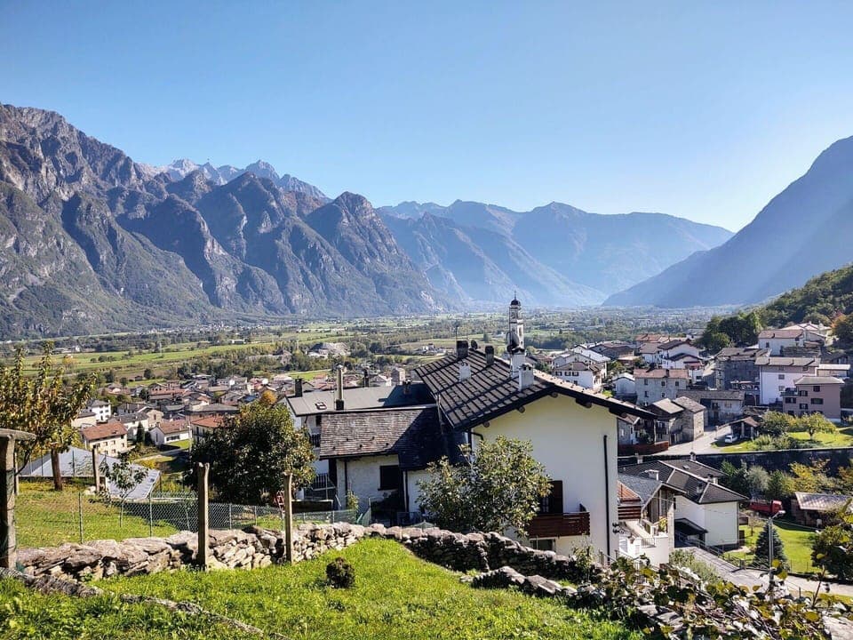 Furniture, Comfort, Wood, Bed, Lighting, Shade, Window, Floor, Flooring