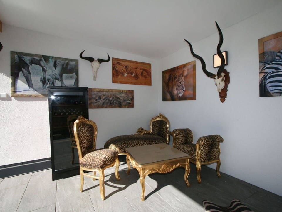 Property, Furniture, Building, Chair, Wood, Picture Frame, Table, Interior Design, Floor, Flooring