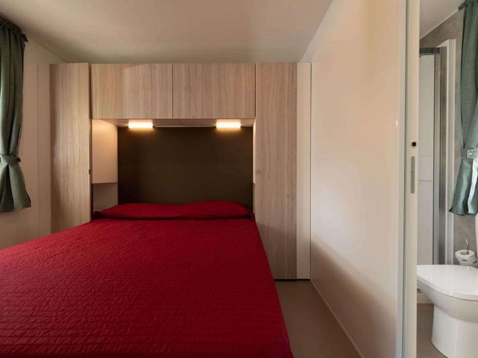 Cloud, Sky, Window, Snow, Building, House, Wood, Slope, Siding, Landscape