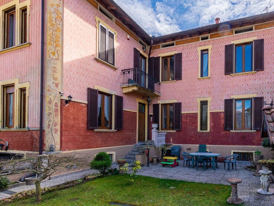 Plant, Water, Building, Sky, Property, Swimming Pool, Azure, Tree, Body Of Water, Leisure