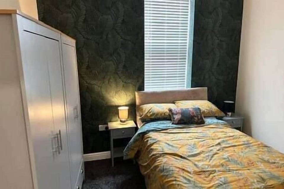 5b637695 a5e4 4975 8afd 0d043fd1218a