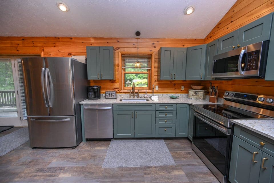 Full Kitchen