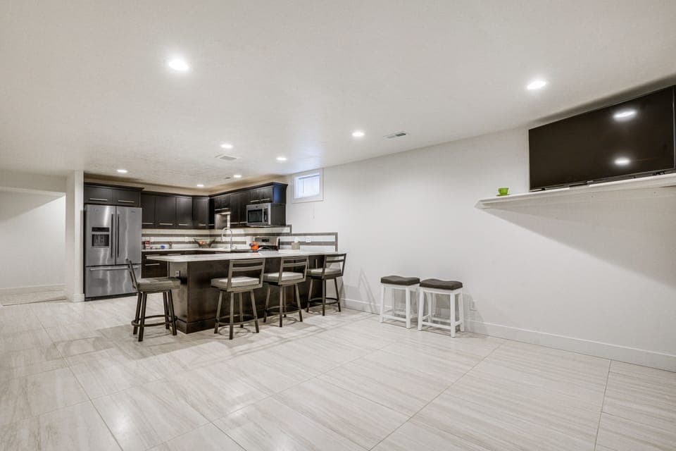 South Bend Vacation Rental | 1BR | 1BA | 900 Sq Ft | Stairs Required to Enter