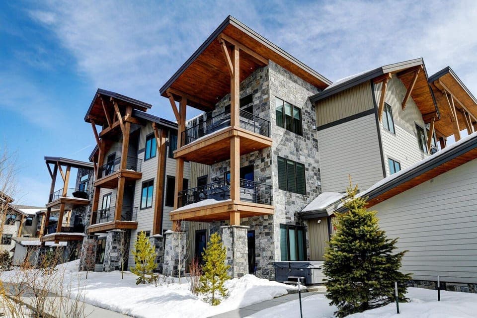 Back View of your Luxury Condo