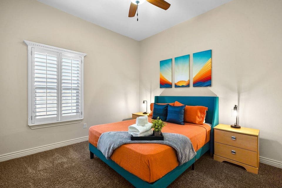 Bedroom 3 with queen sized bed