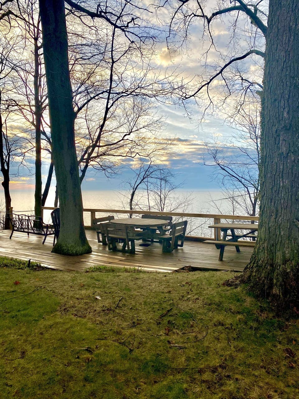Large Deck overlooking lake Erie