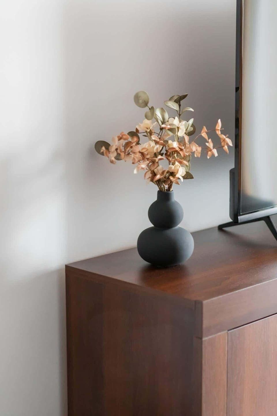 Decorative element in the apartment. 