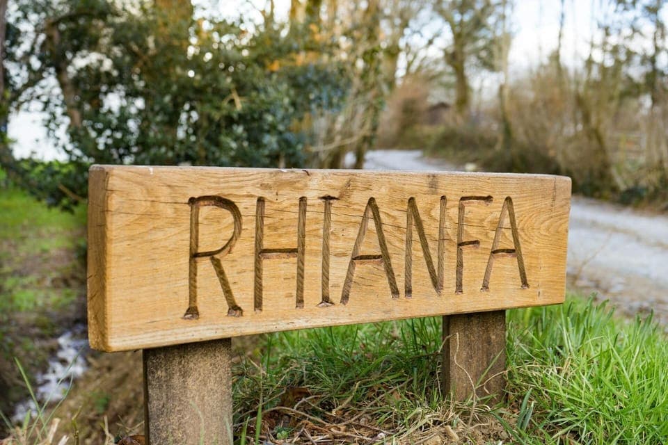 Rhianfa wooden sign