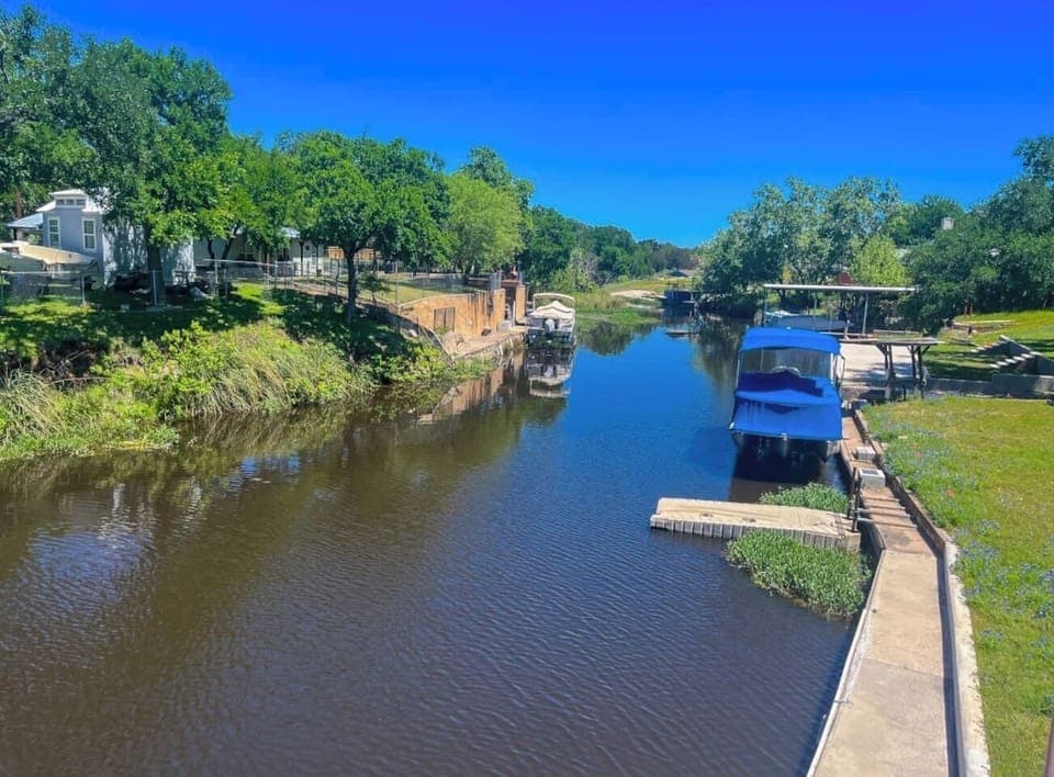 0a7bf681-4ad7-4034-af4a-462c3ad45105