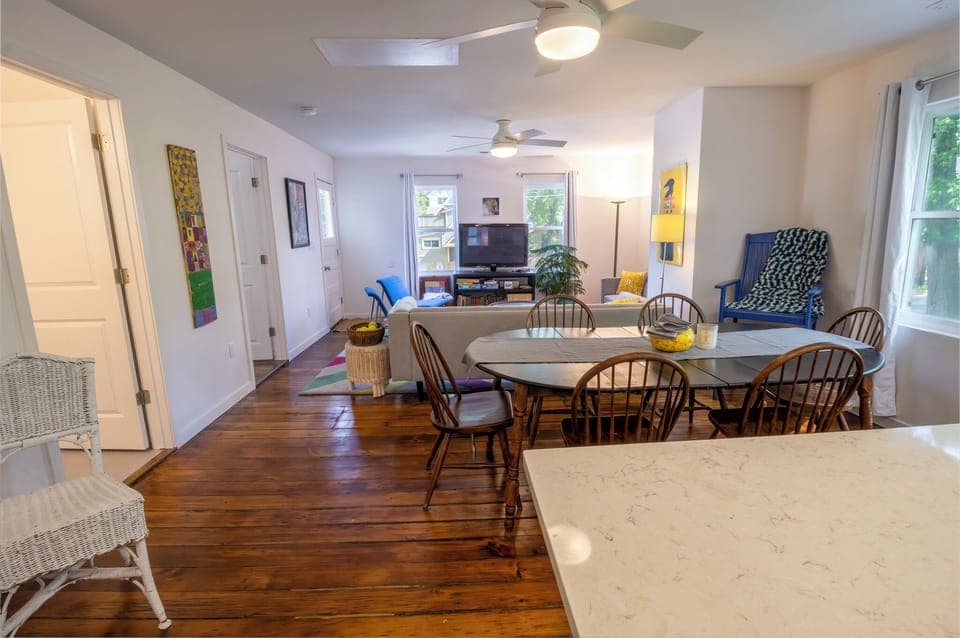 Main Level | Kitchen | Dining