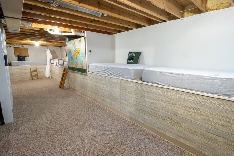 Basement | 6 Twin