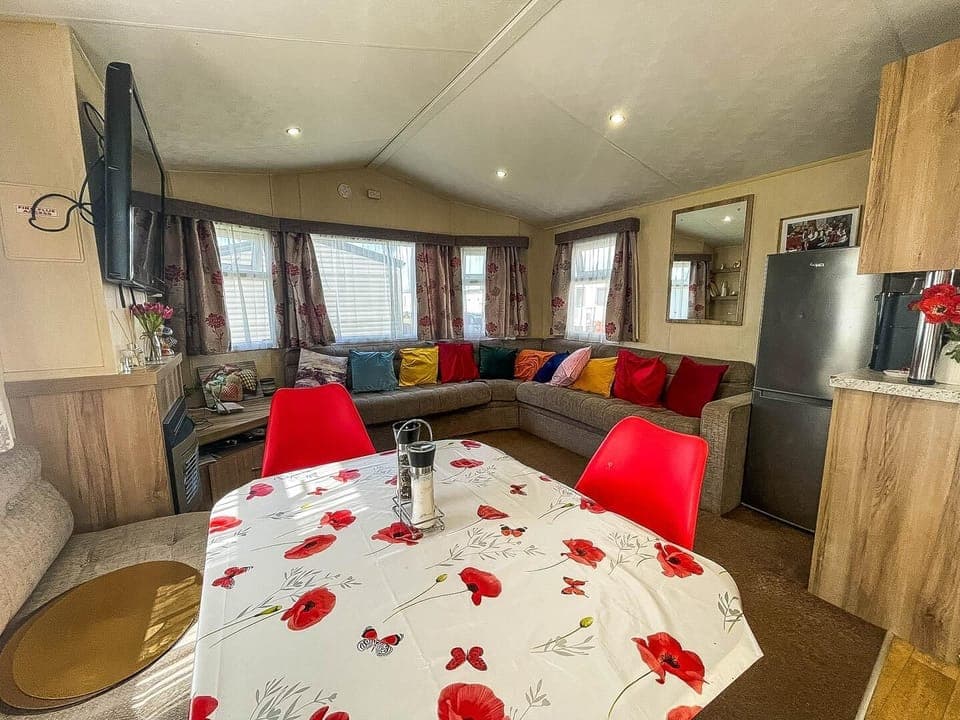 Step inside and discover the heart of your holiday home: the comfortable and inviting living room.