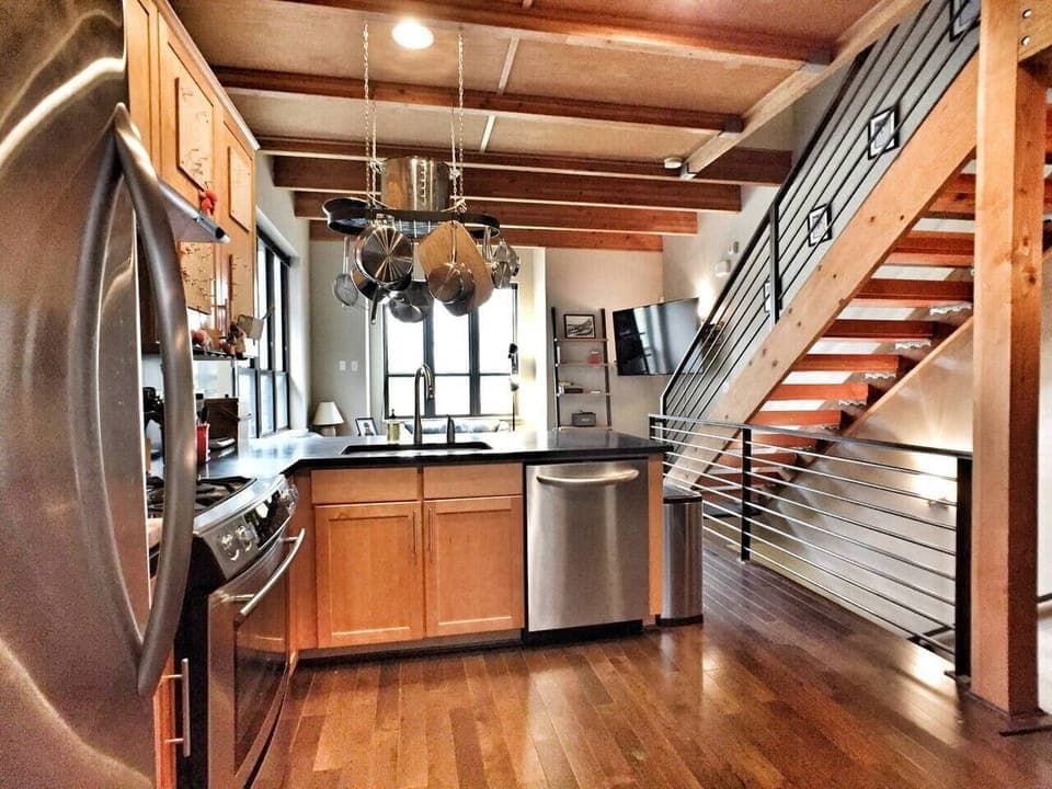 Modern Green Lake townhome with king & queen bedrooms, private parking, and quick transit to Lumen Field—your comfortable base for Seattle match days.