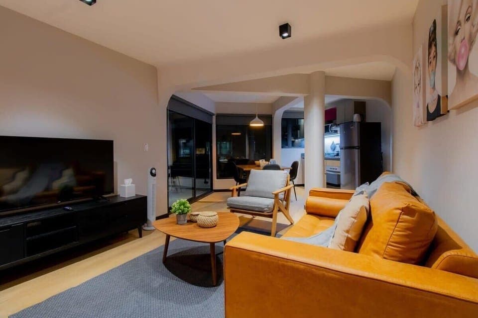 Fully equipped lounge with Smart TV.





