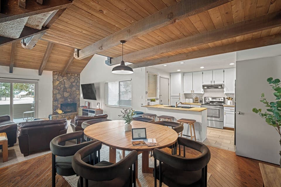 20 Tennis Village-06