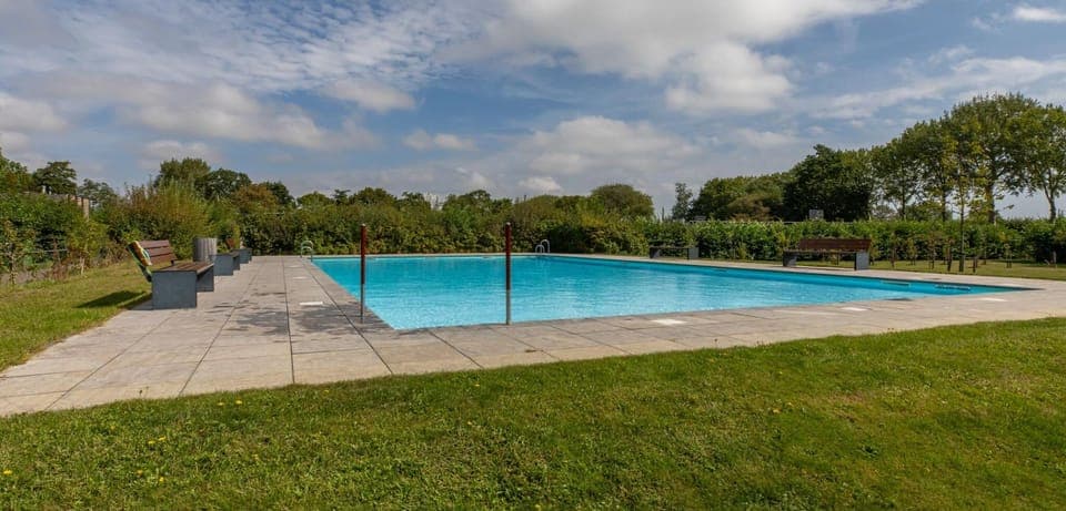 Holiday Home Swimming Pool