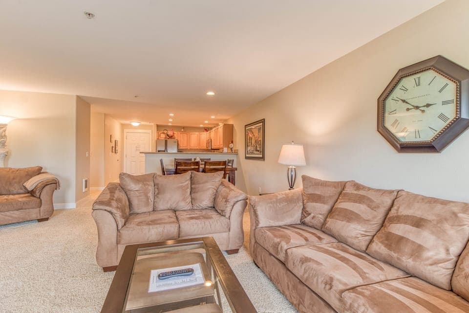 1023 Vacation by the Sea