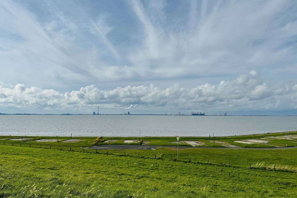 Immediate Surroundings [summer] (<1 km)