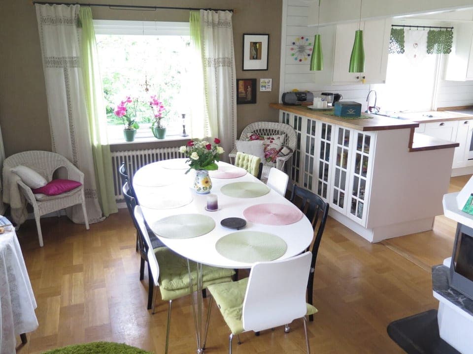 Matplatsen med möjlighet för 6-10 platser