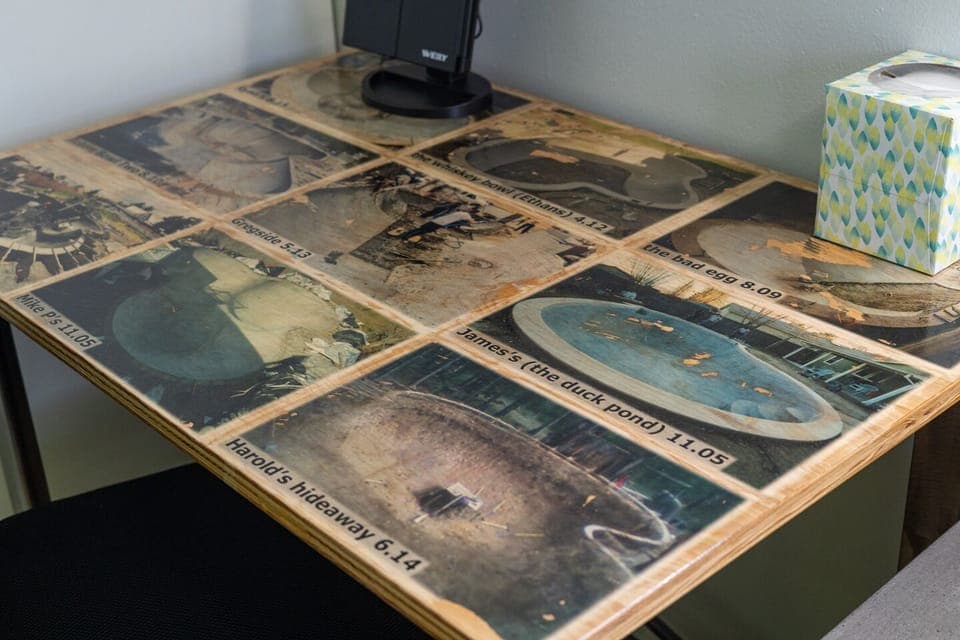This desk showcases a series of other backyard bowls were built around the area.