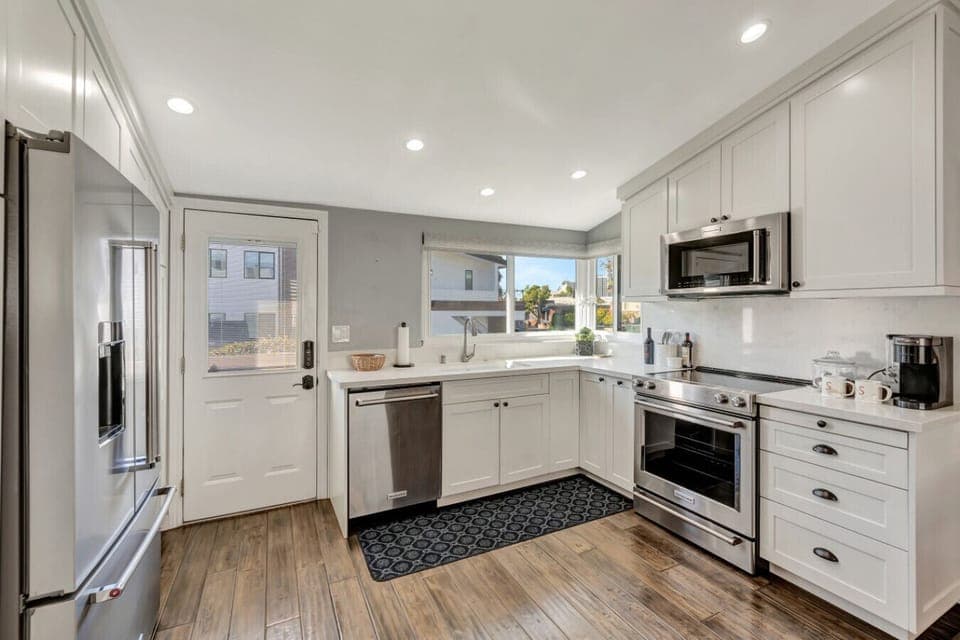 Fully equipped kitchen