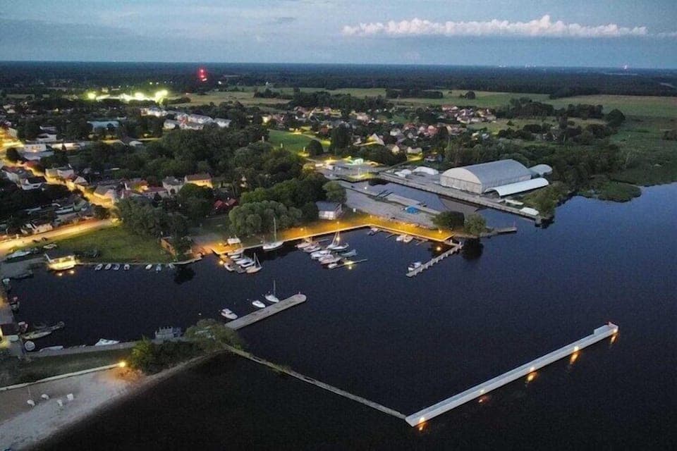 Immediate Surroundings [summer] (<1 km)