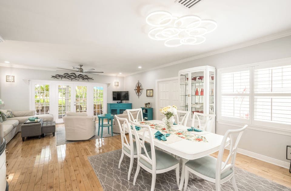 Open Concept Dining/Living Area