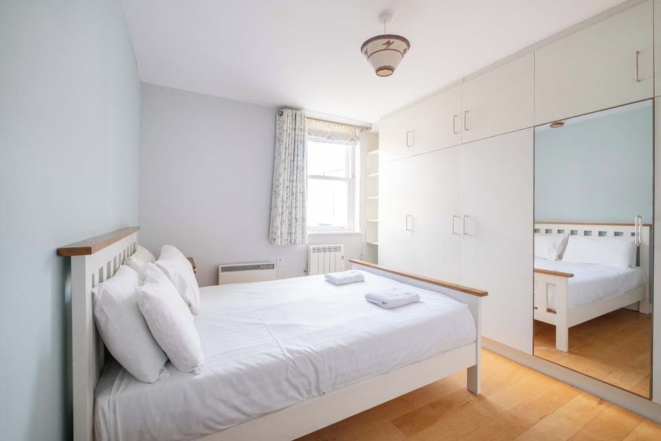 Double Room Upstairs (1)