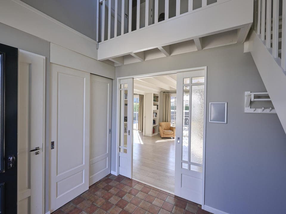 Entrance / Reception