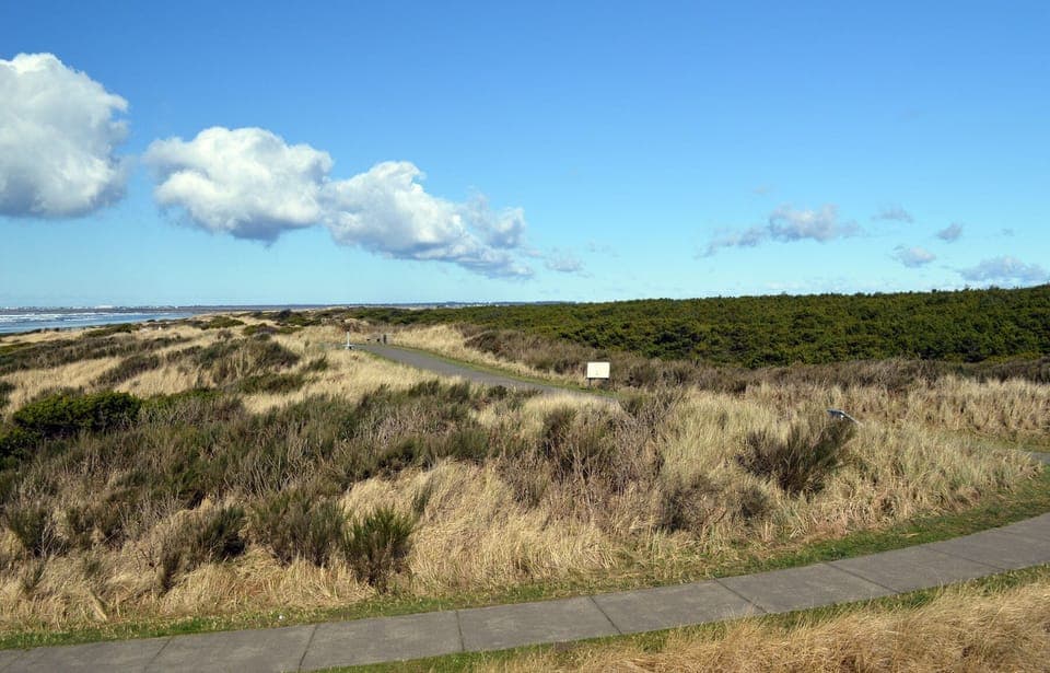 936 Vacation by the Sea