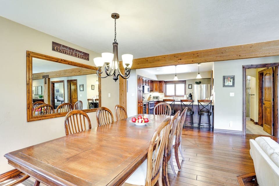 Dining Area | Dishware/Flatware Provided | Main Level