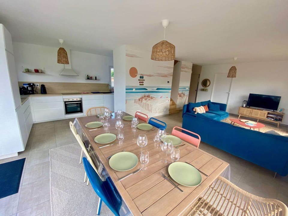 Salle à manger jusqu'à 8 personnes
