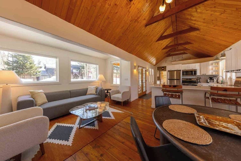 Living Area 3
