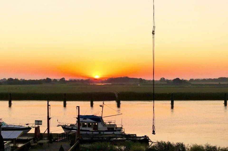 Surroundings [summer] (1-5 km)