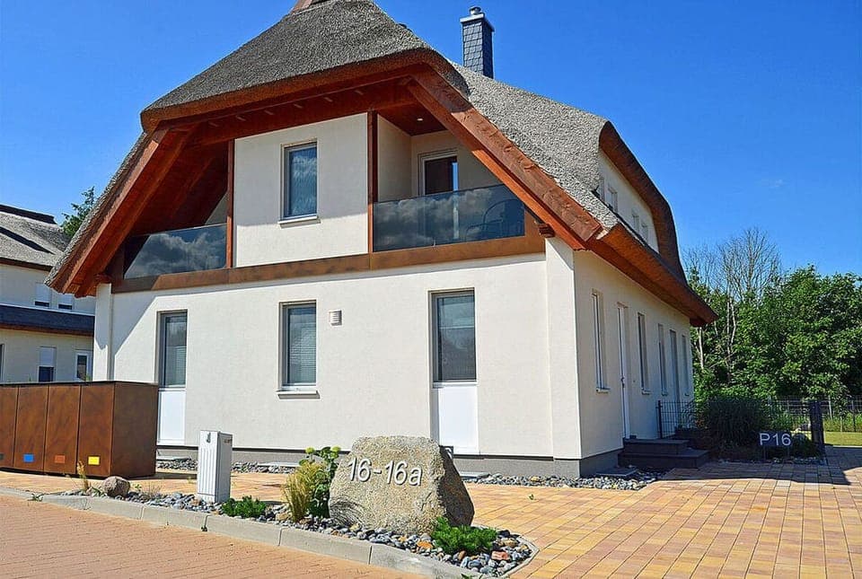 Holiday Home Exterior [summer]