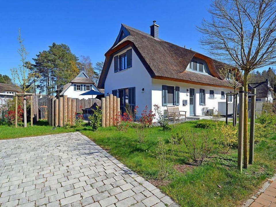 Holiday Home Exterior [summer]