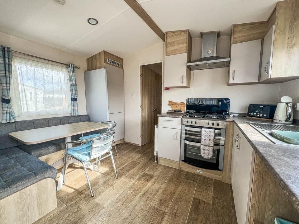 This well-equipped space gives you the freedom to cook meals whenever it suits you