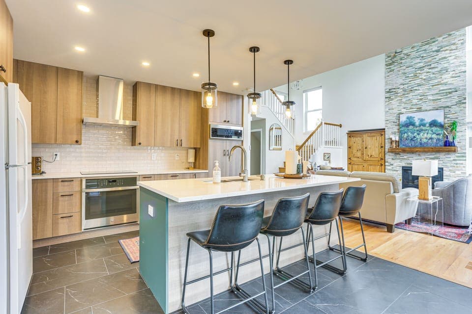 Kitchen | Main Level | Cooking Basics | Toaster