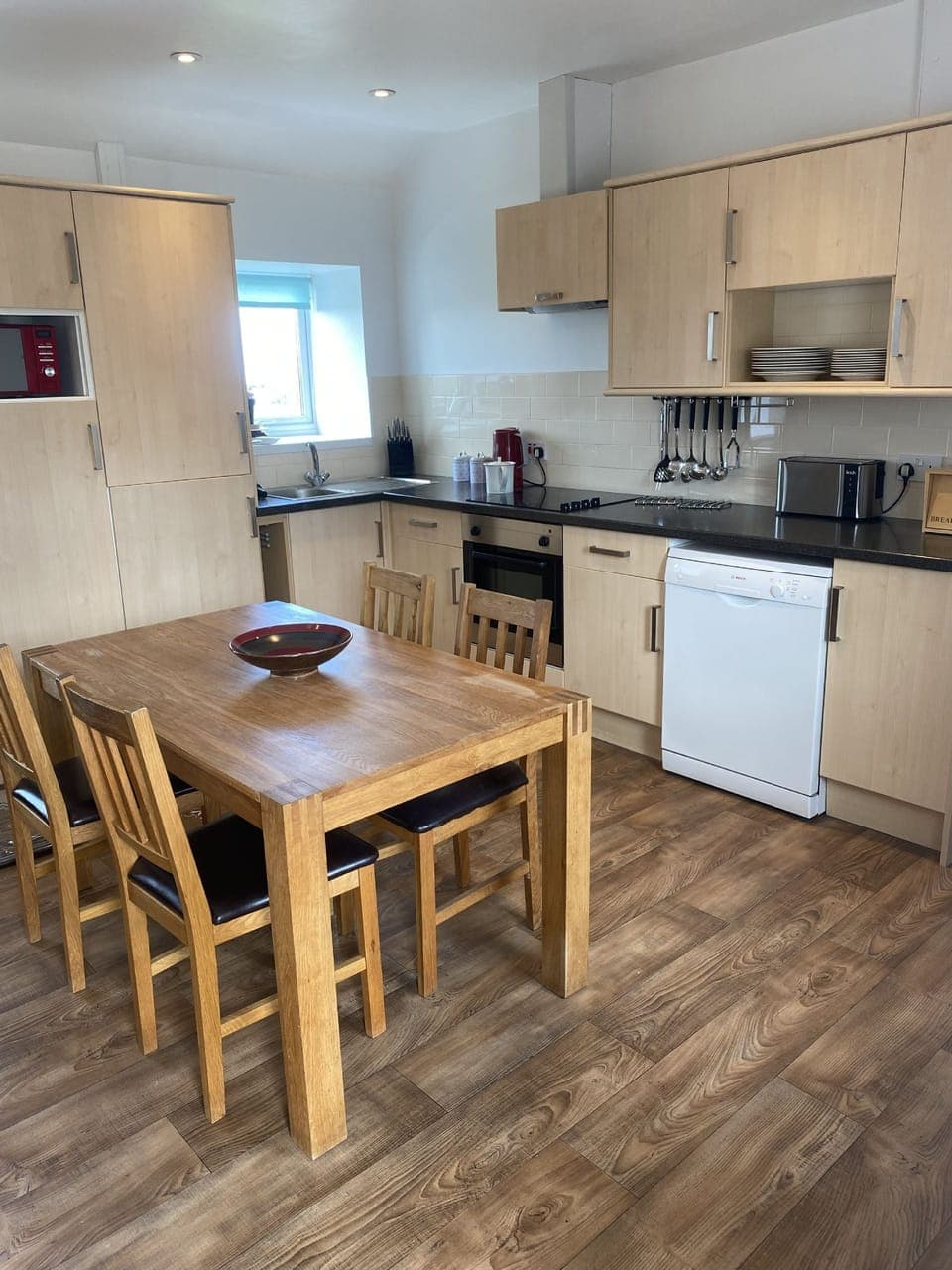 Lanhydrock at Trevalgan Farm Holidays - kitchen diner