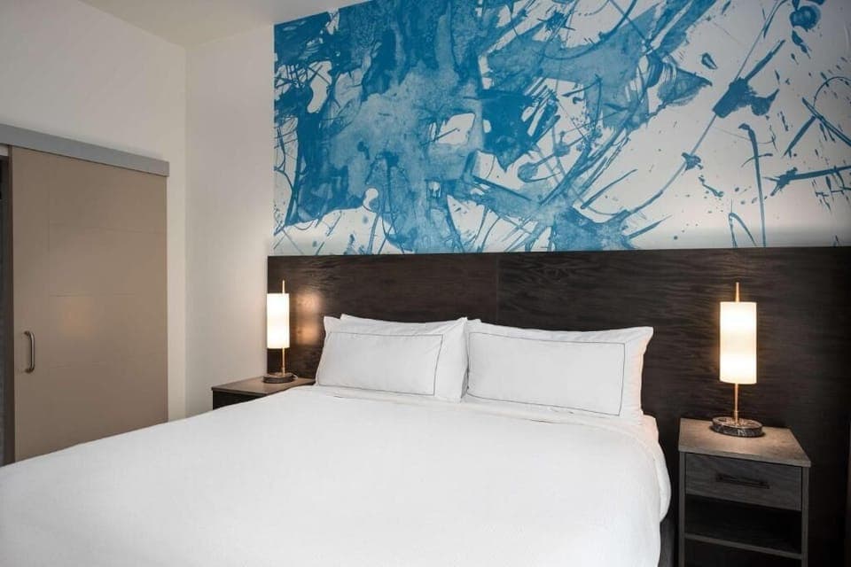 Unit with King size bed