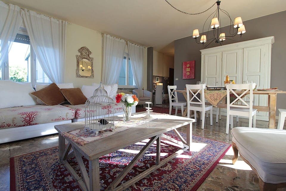 Autumn, Living Room, Spring, Summer