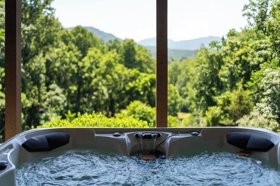 Hot Tub fits 6 - Basement