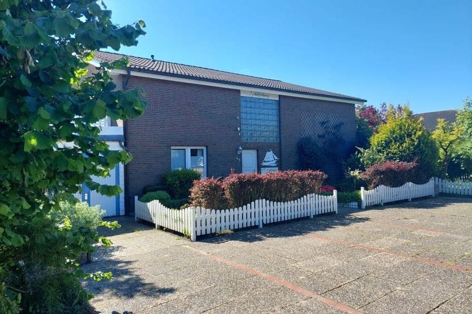 Holiday Home Exterior [summer]