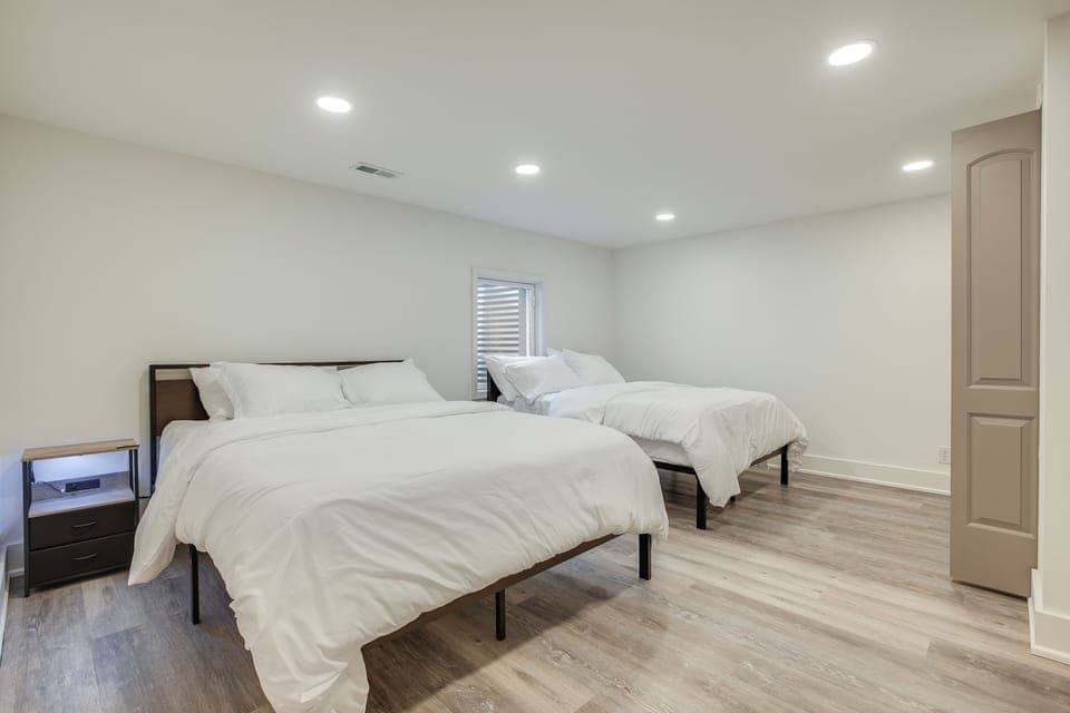 Bedroom 4 | Basement | 2 Queen Beds
