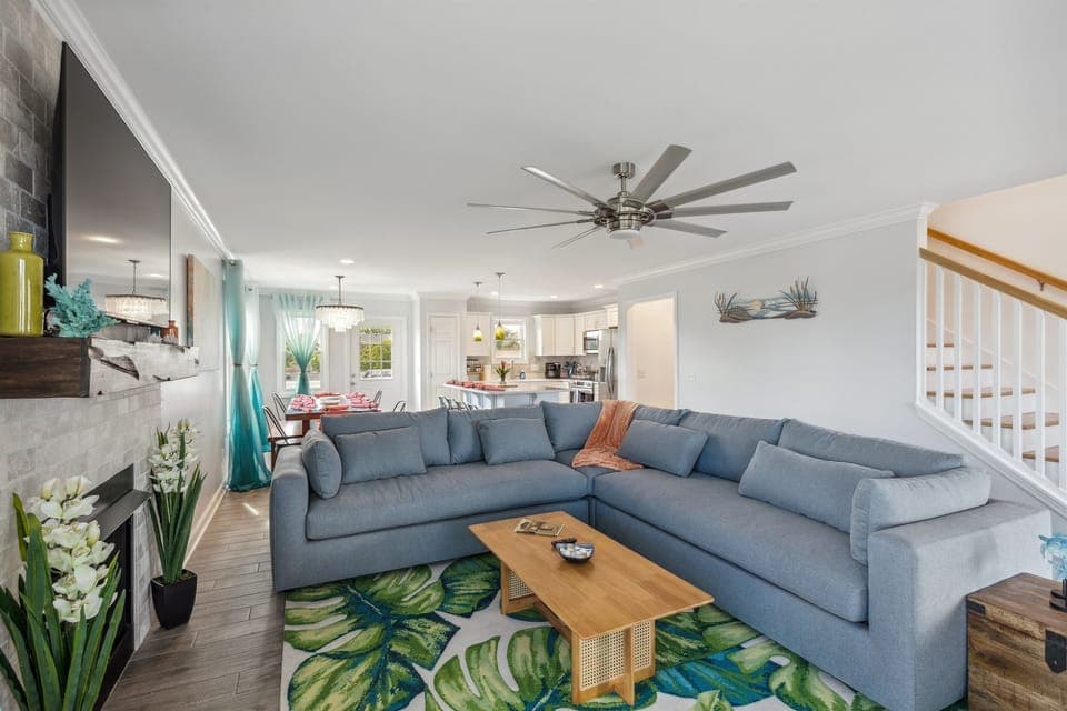 Open Concept Main Living