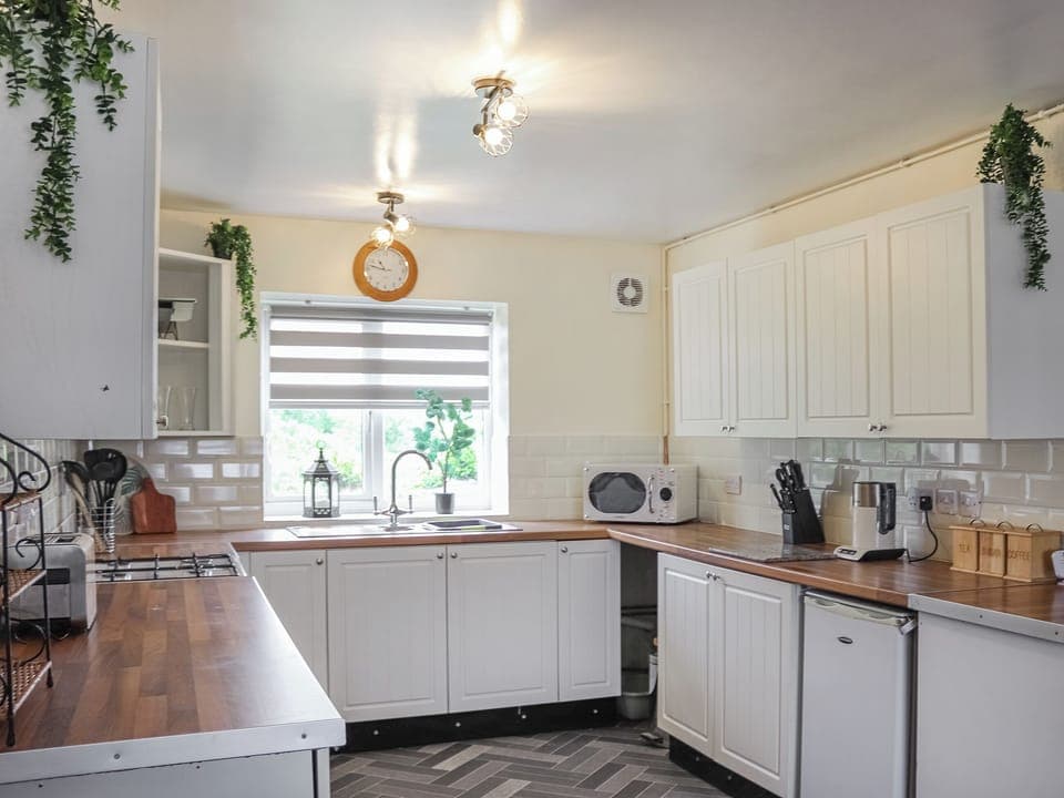 Kitchen | Hen Fecws, Rhoshirwaen, near Aberdaron